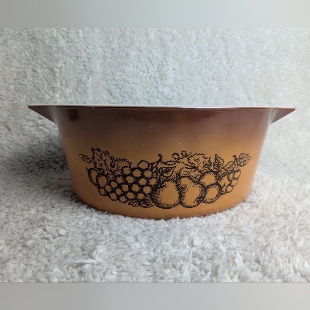 VINTAGE PYREX 2 1/2 L. Made un USA Trade mark